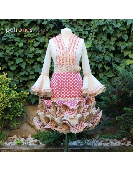 Patrón de conjunto flamenco corto de mujer.